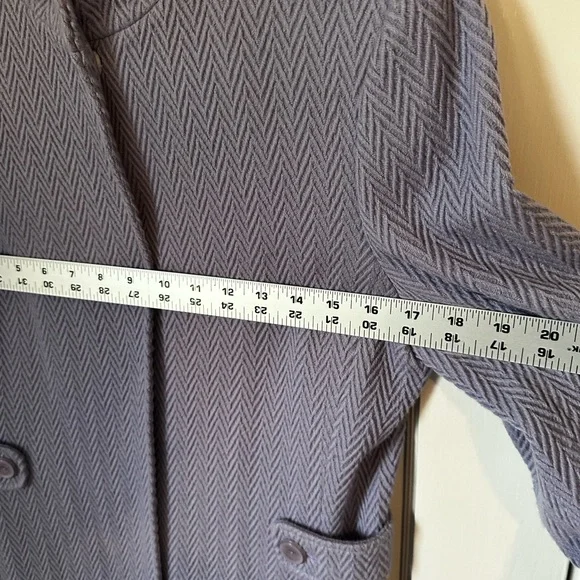 Isabella Demarco Sophisticated Purple Trench Coat with Minimalist Design - Picture 2 of 6